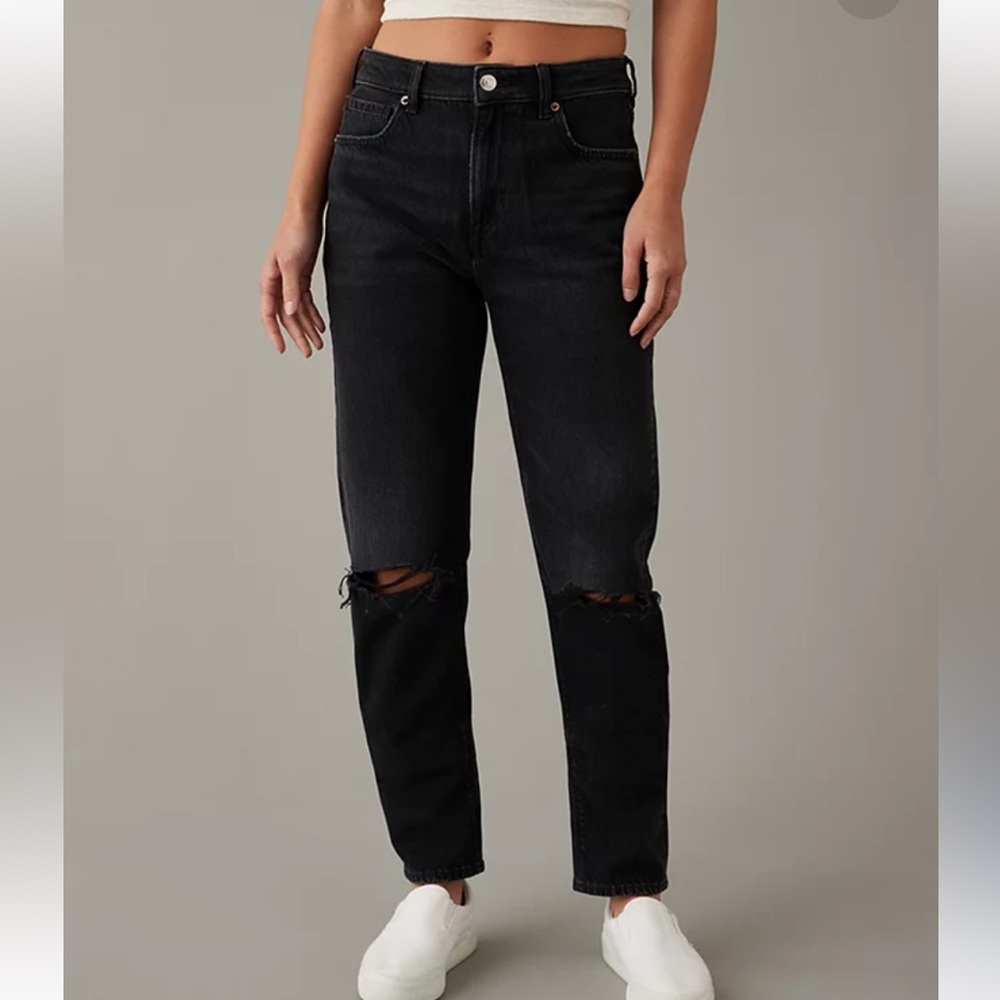 American Eagle Strigid Mom Jean